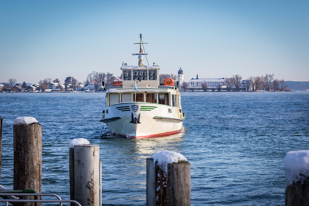 ist motorboot fahren auf dem chiemsee erlaubt